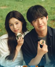 Gimbap and Onigiri